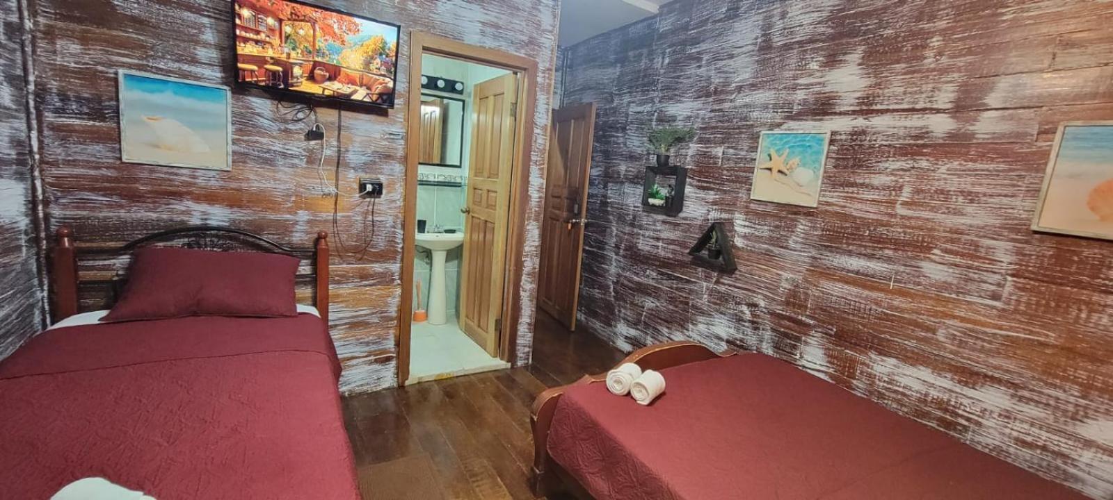 Hotel Tierra Verde Bed And Breakfast بوكاس تاون المظهر الخارجي الصورة