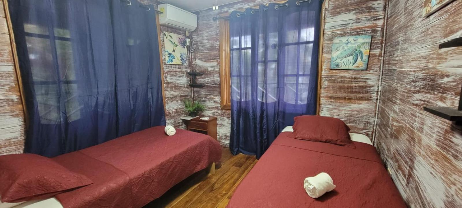 Hotel Tierra Verde Bed And Breakfast بوكاس تاون المظهر الخارجي الصورة